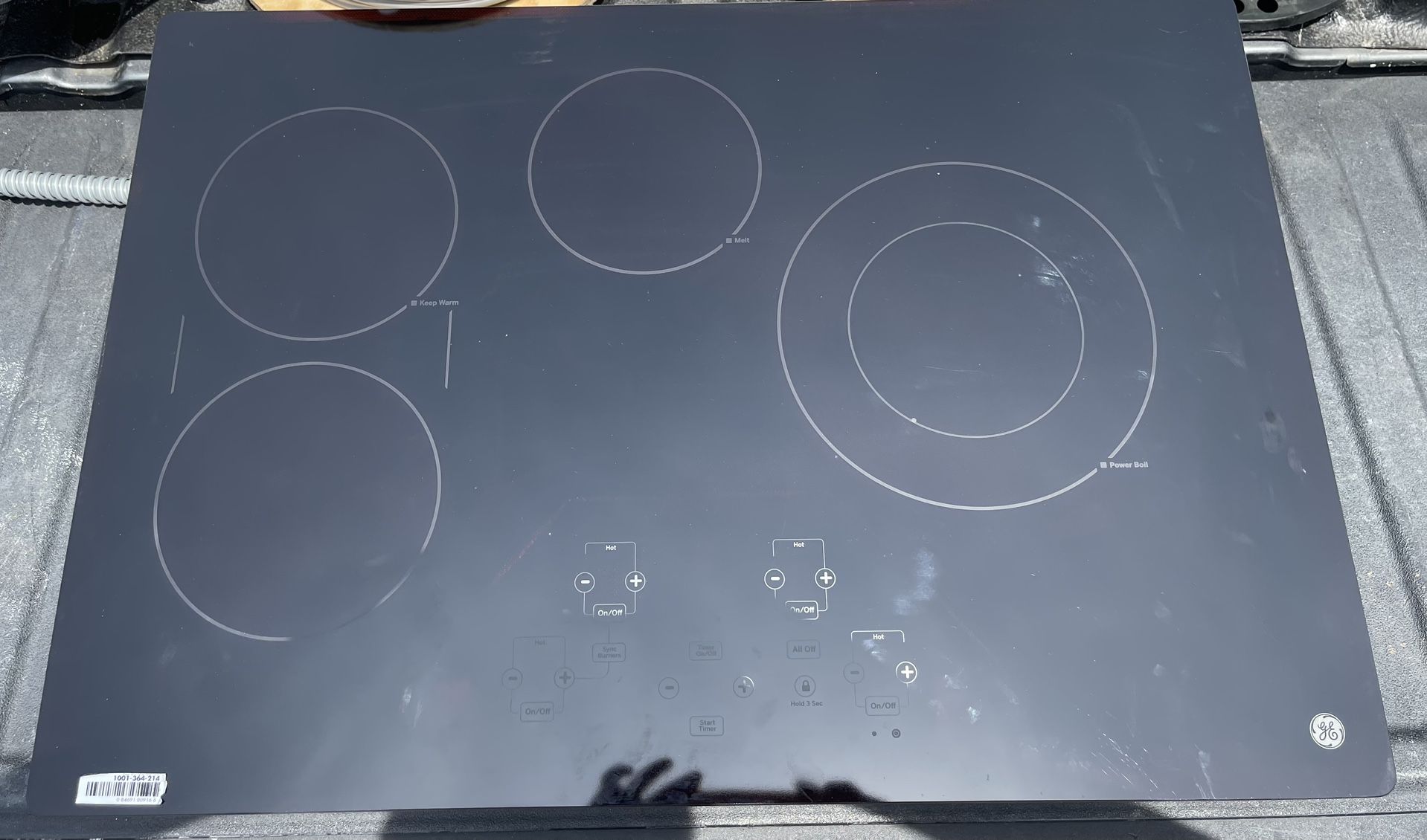 GE electric cooktop (NEW) (JP5030DJBB)