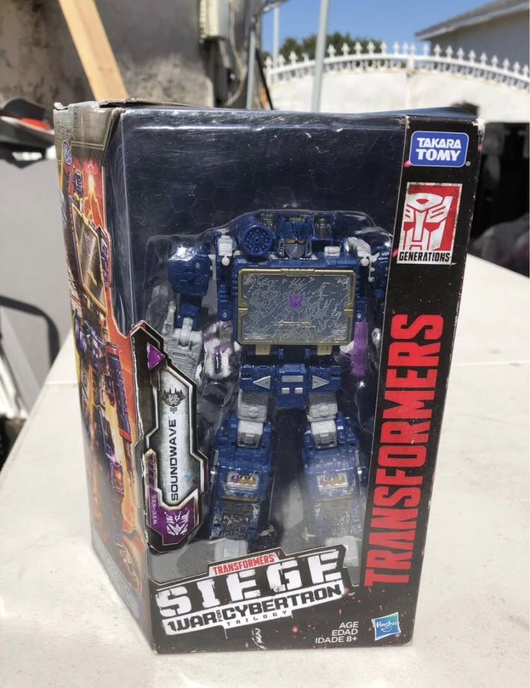 Transformers Generations Siege War for Cybertron Soundwave
