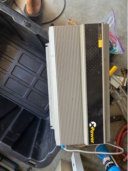 Inverter xantrex XPOWER-1(contact info removed)-Watt DC to Triple-Outlet AC Power Inverter