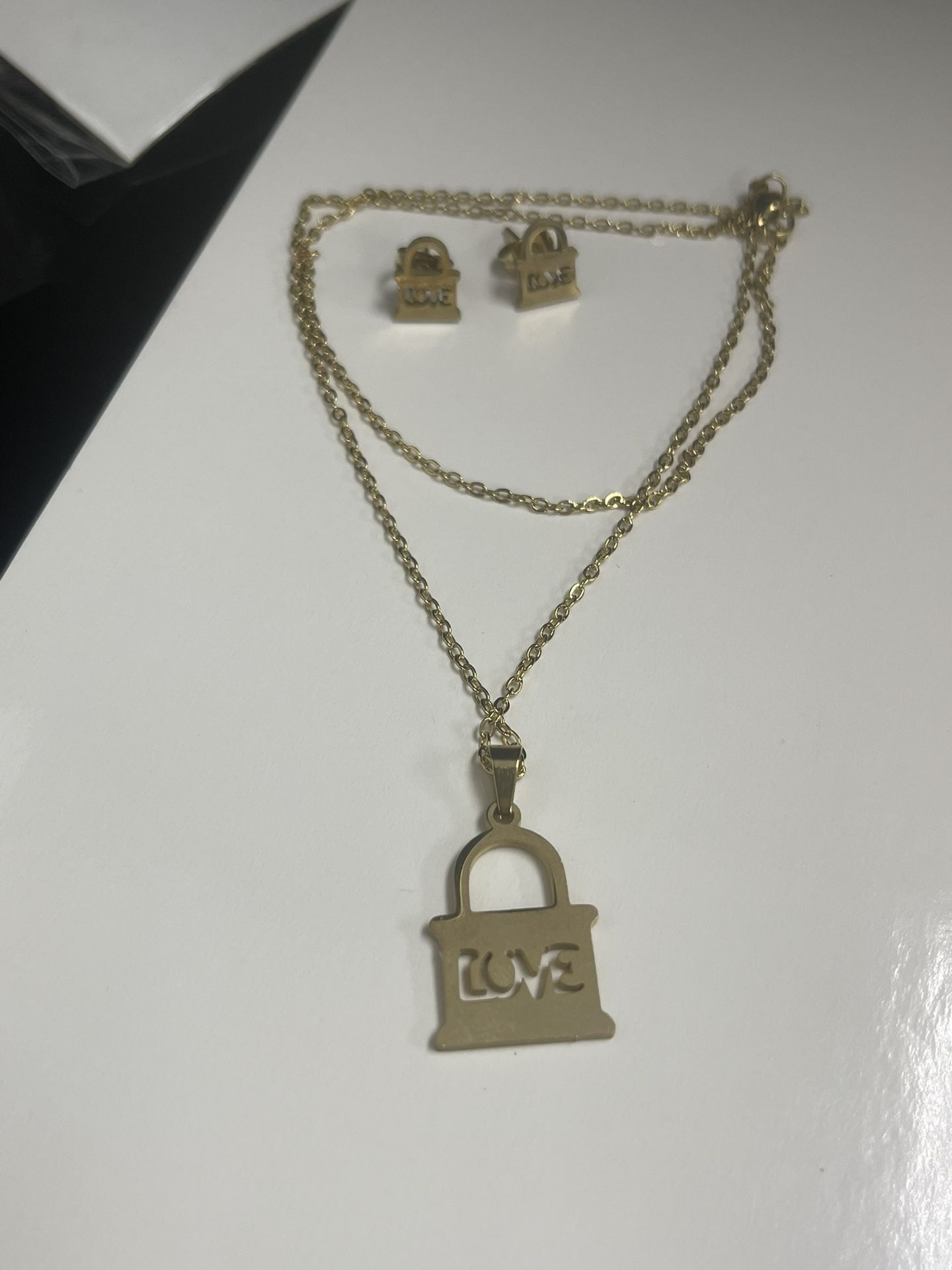 Lock LOVE necklace & earrings set