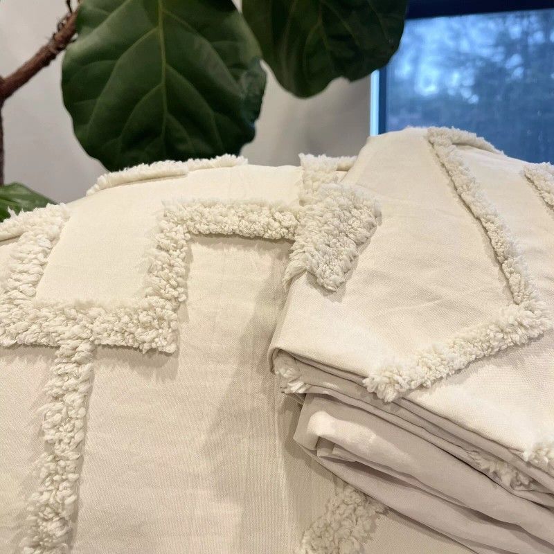 NEW Anthropologie Cream Boho Queen / King Size Tassel Comforter Blanket Bedding Sham Set
