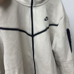 Nike Sweaters/ Hoodies 