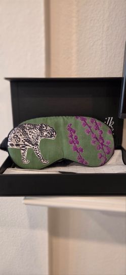 Brand New Niluu Silk Lennon Sleep Mask. PETA Approved, 100% Vegan Silk, Hypoallergenic