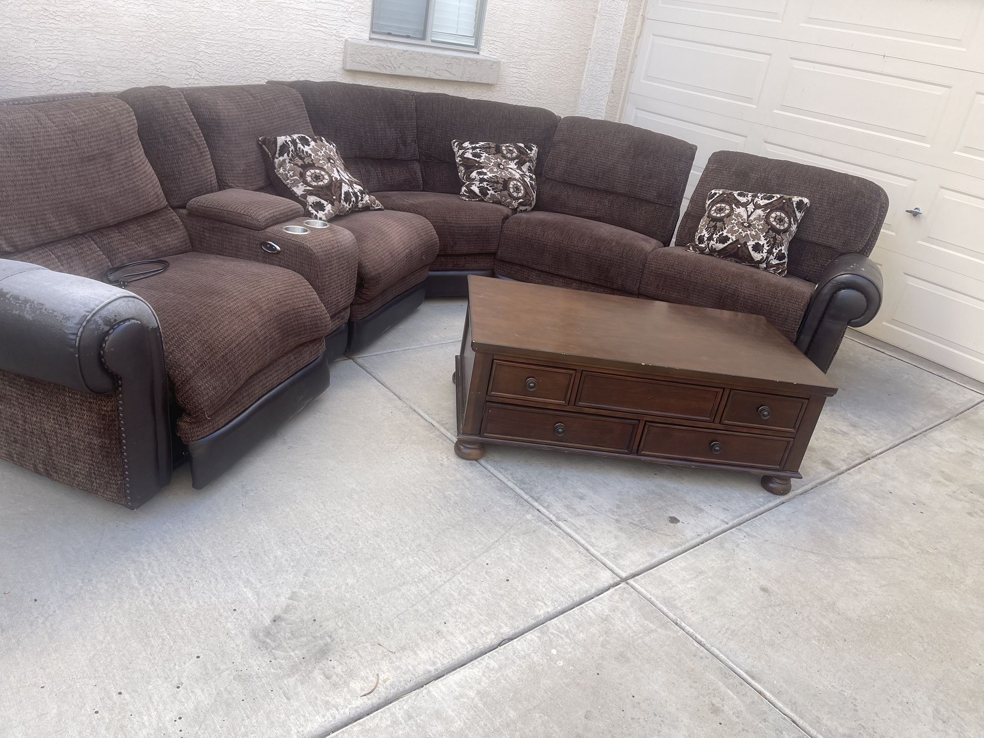 Electric Recliner Sectional