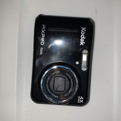 Kodak Pixpro FZ43 Black 4x Wide