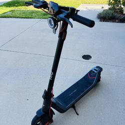 NIU KQi3 Max Electric Scooter For Sale Or Trade
