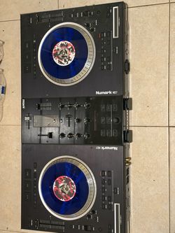 Numark NS7 DJ Controller