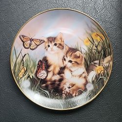 "Chasing Butterflies" (Kitties) - Bone China Franklin Mint Heirloom (8 in.)