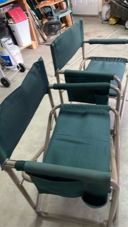 2 foldable camping chairs with cup holder
