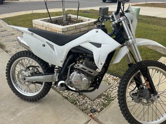 2020 Kayo 230cc dirt bike