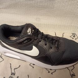 Nike Air Men's 9 $25
