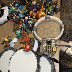 Skylanders lot