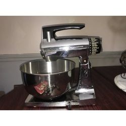 9 Pieces! Vintage Chrome Sunbeam Mixer~12 Speed