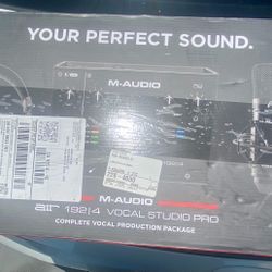 Music Equipment M audio 