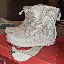 Worn Twice Fir Short Time - Nike