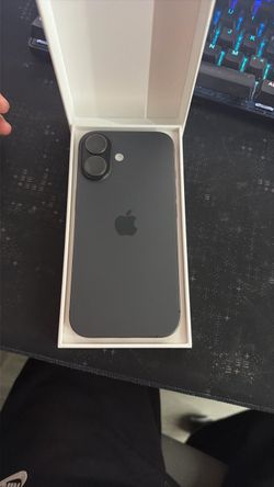 iPhone 17  New with box