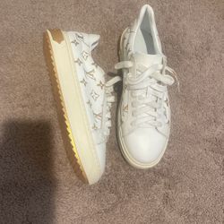 Authentic Louis vuitton Shoe