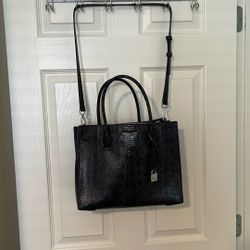 Michael Kors Purse - Wristlet - Wallet