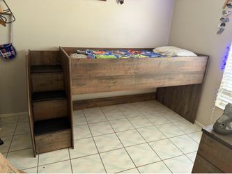 Kids twin canopy bed