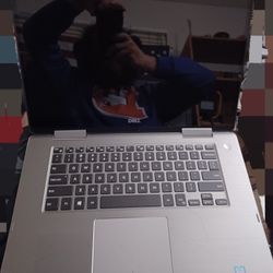 Dell Inspiron 15 7573 2-in-1 Laptop