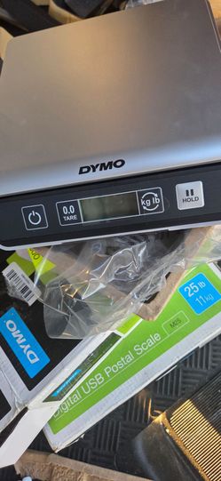 New in box New in box M25 Digital Shipping 25lb Scale