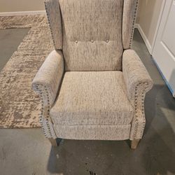Giselle Recliner in Grey Multi - Excellent, almost brand new condition