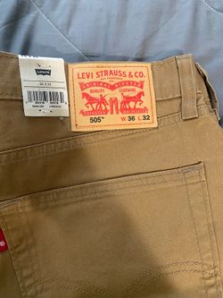 Men’s Levi pants