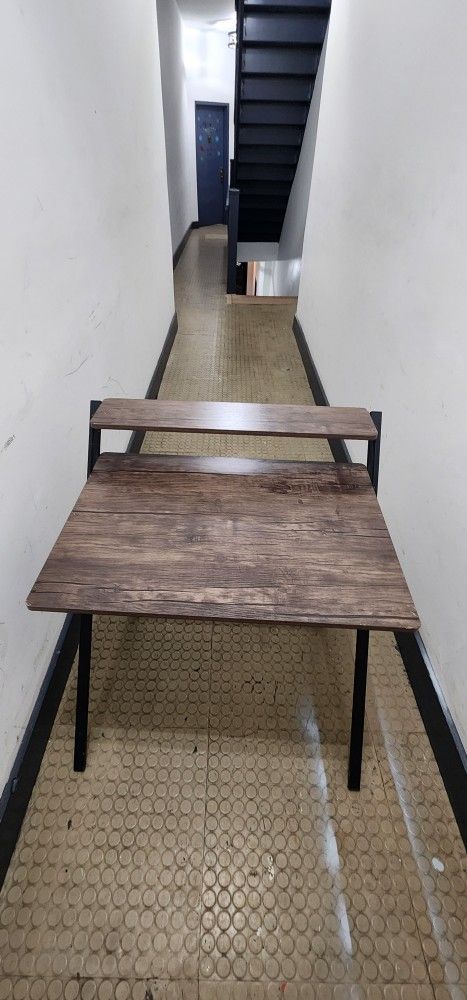 Foldable Table