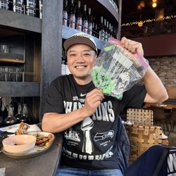 Seahawk Super Bowl Parade Confetti Vintage Authentic Hard To Find Once In A Lifetime 