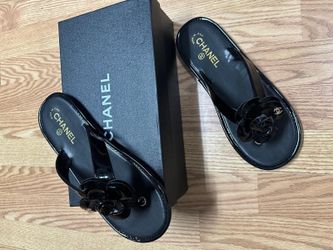 Chanel slides