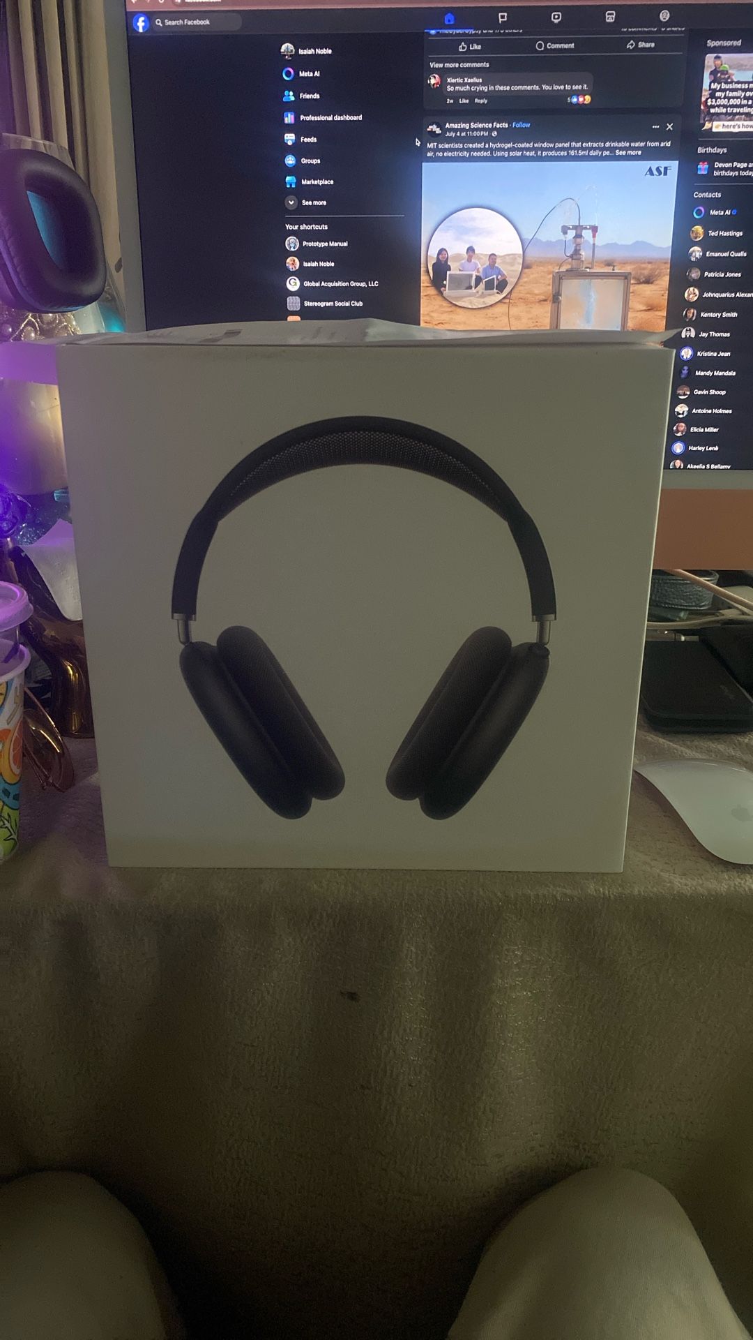 Real AirPods Max Midnight