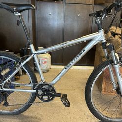 2009 Gary Fisher Marlin Mountain Bike
