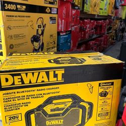 DEWALT 20V RADIO AND BLUETOOTH SPEAKER