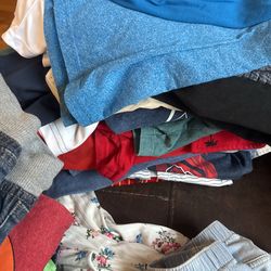 Boys /girls Clothing !!! Lots Of Clothes ! 1-2$