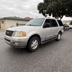 2004 FORD EXPEDITION XLT 3rd ROW CLEAN TITLE 199K MI RUNS GREAT NO CHECK ENGINE LIGHT NO LEAKS