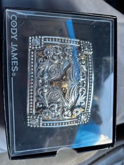 Belt buckle