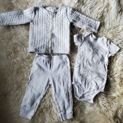 Carter's Baby Set - 12 M- Boy or Girl