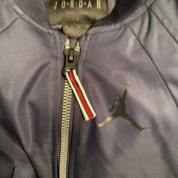 Air Jordan Puffer Bomber Jacket Coat Boys Size 4-5 