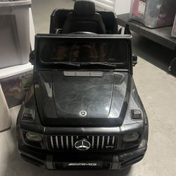 Mercedes-AMG G63 Electric Ride-On Car – $50