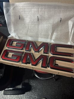 GMC FRONT & REAR EMBLEM 