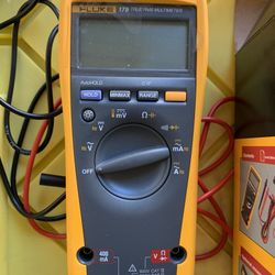 Fluke 179 multimeter