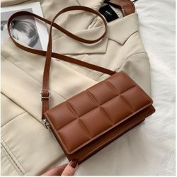 Minimalist, single shoulder bag, diagonal small square bag