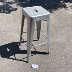 Set a four metal Stools