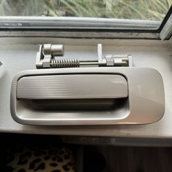 1999 Toyota Camry Rear Door handle