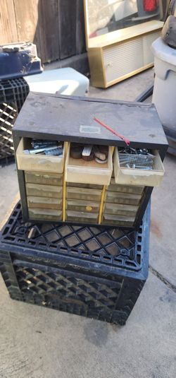 Small bolt organizer box 16 drawers