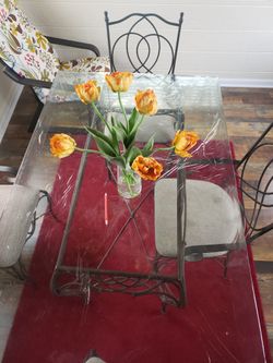 Glass Table With 4 Chairs 