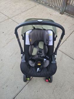 Doona +car seat &stroller green