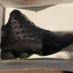 Black Jordan 13s 9.5