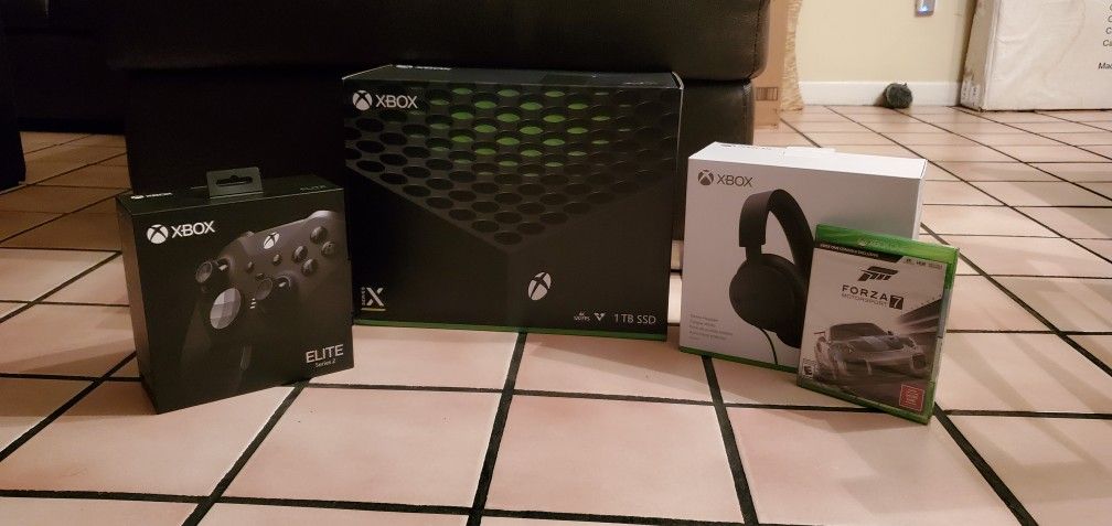 XBOX SERIES X BUNDLE 