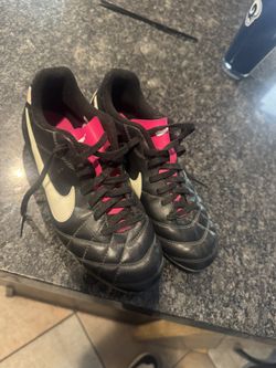 Kids Soccer Cleats 4.5Y